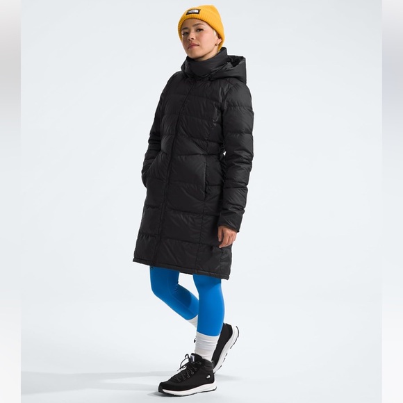 The North Face Jackets & Blazers - The North Face • Women's Metropolis Parka • Black/Black • 550 • LG • Mid-Length